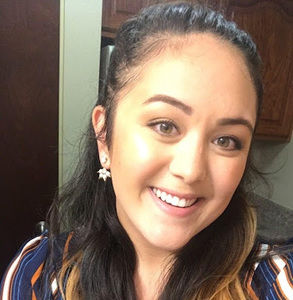 Meet your Posher, Christina